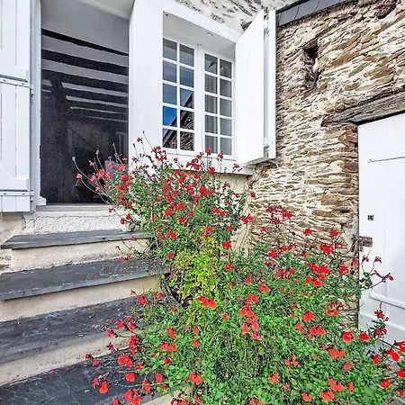 Hébergement de vacances Les Goganes By Interhome