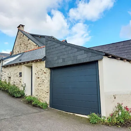 Les Goganes By Interhome Дом отдыха Champtoce-sur-Loire